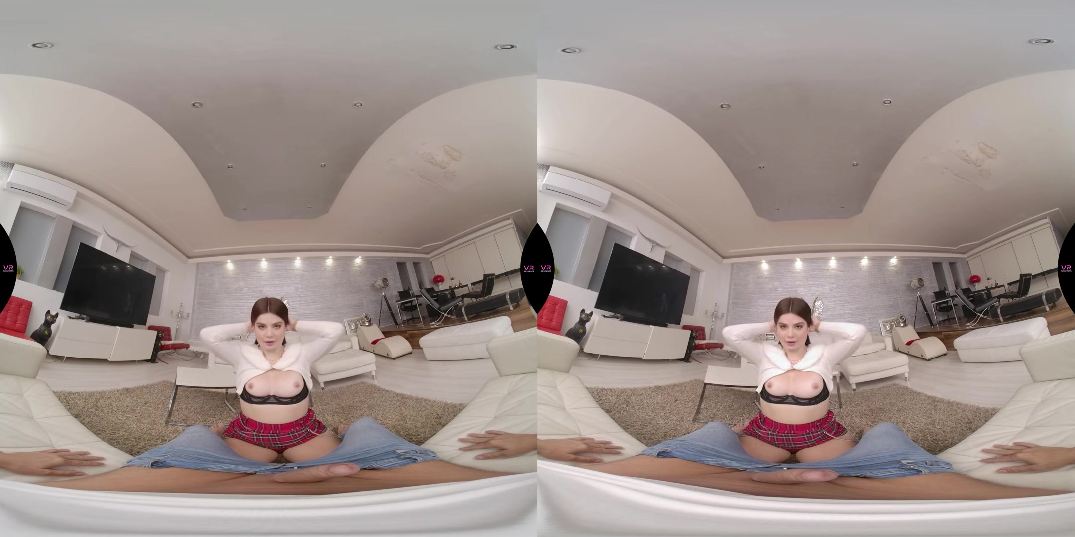 Little Slut Valkiria Needs Fuck - Vrsexperts