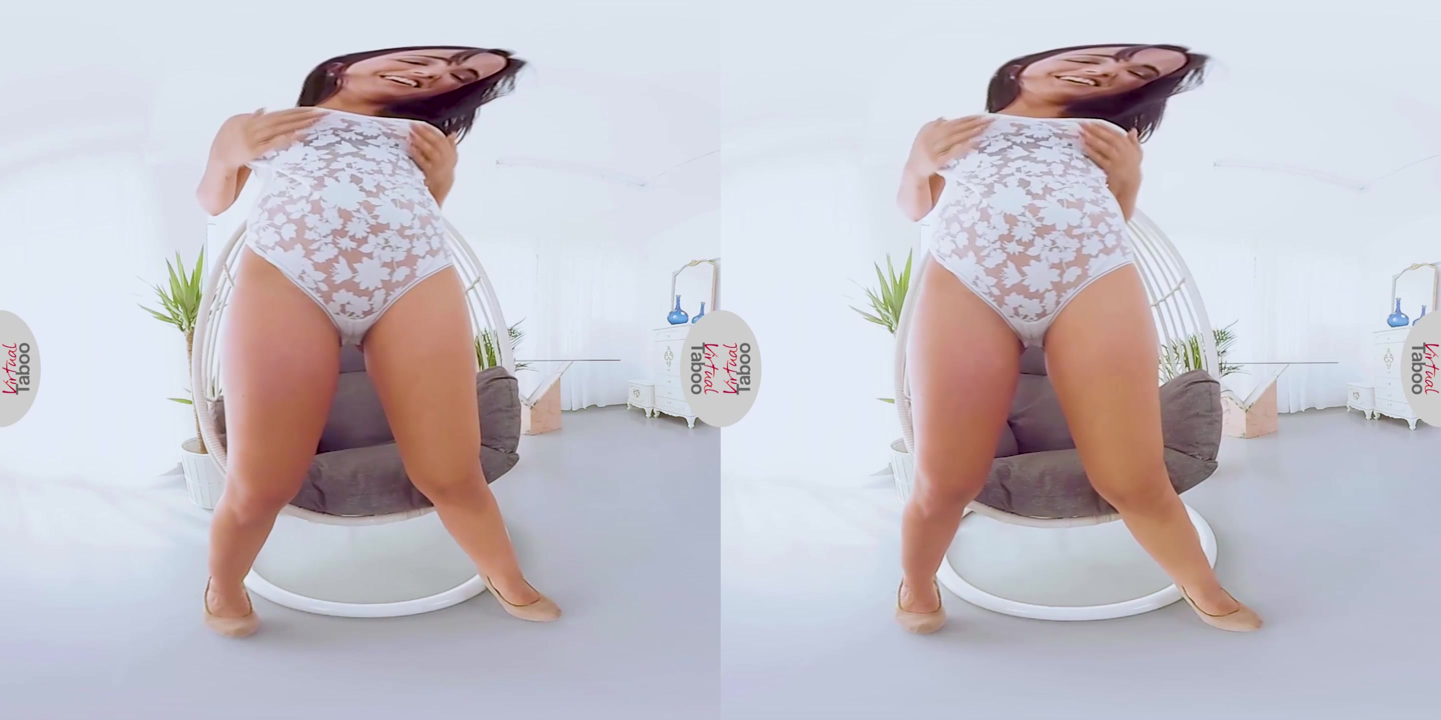 Claudia's Big Booty Call - VirtualTaboo