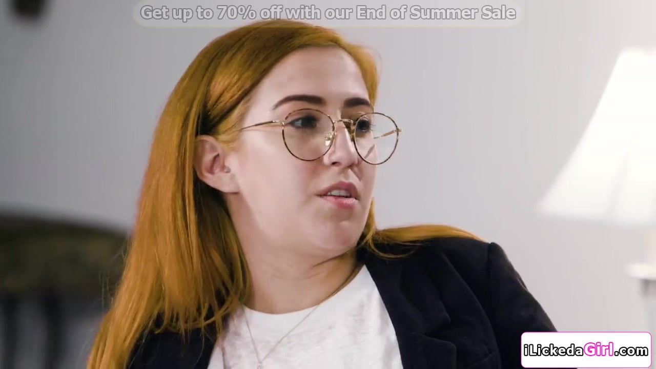 Show me that you're lesbian couple or I'll do identity check