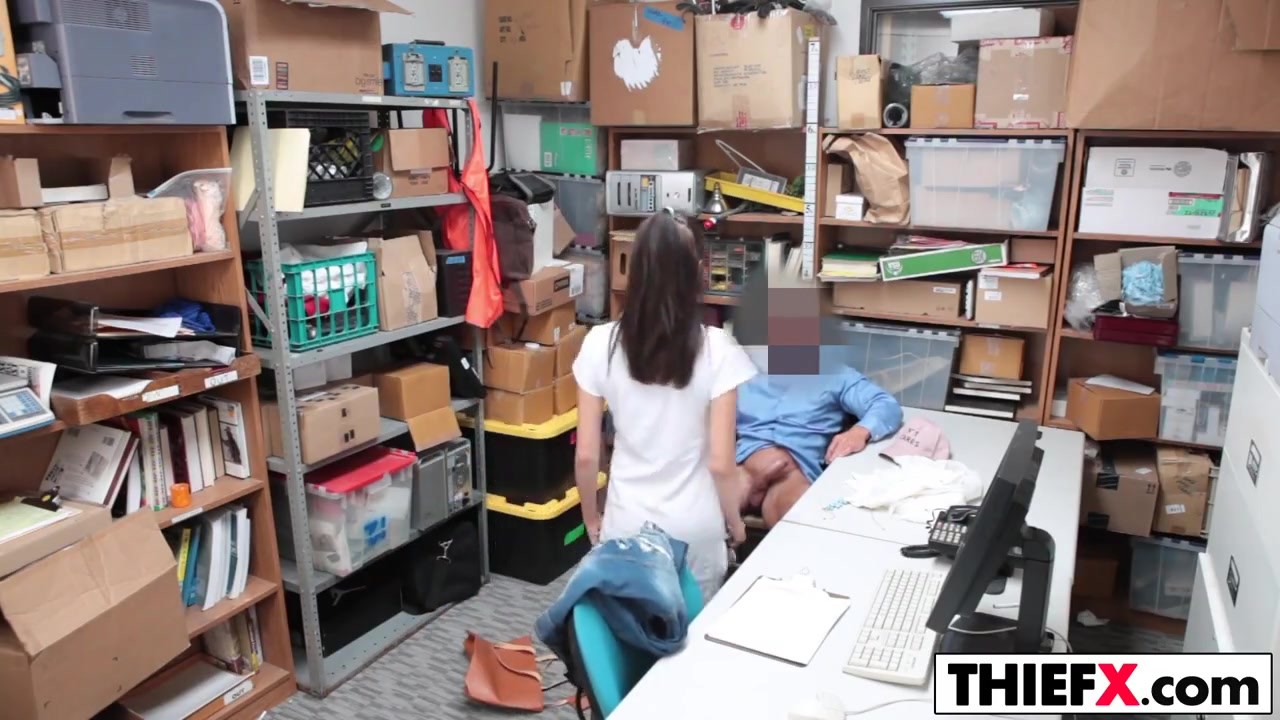 Thief Carolina Sweets Bend Over For Frisking