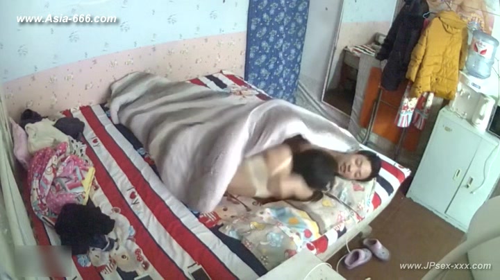 Hackers use the camera to remote monitoring of a lover's home ***_2