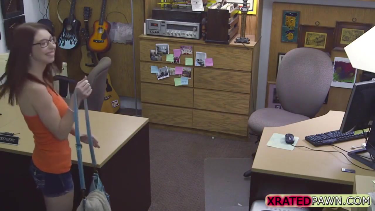 Hardcore Sex With A Sexy Nerdy teen 18+ In The Shop