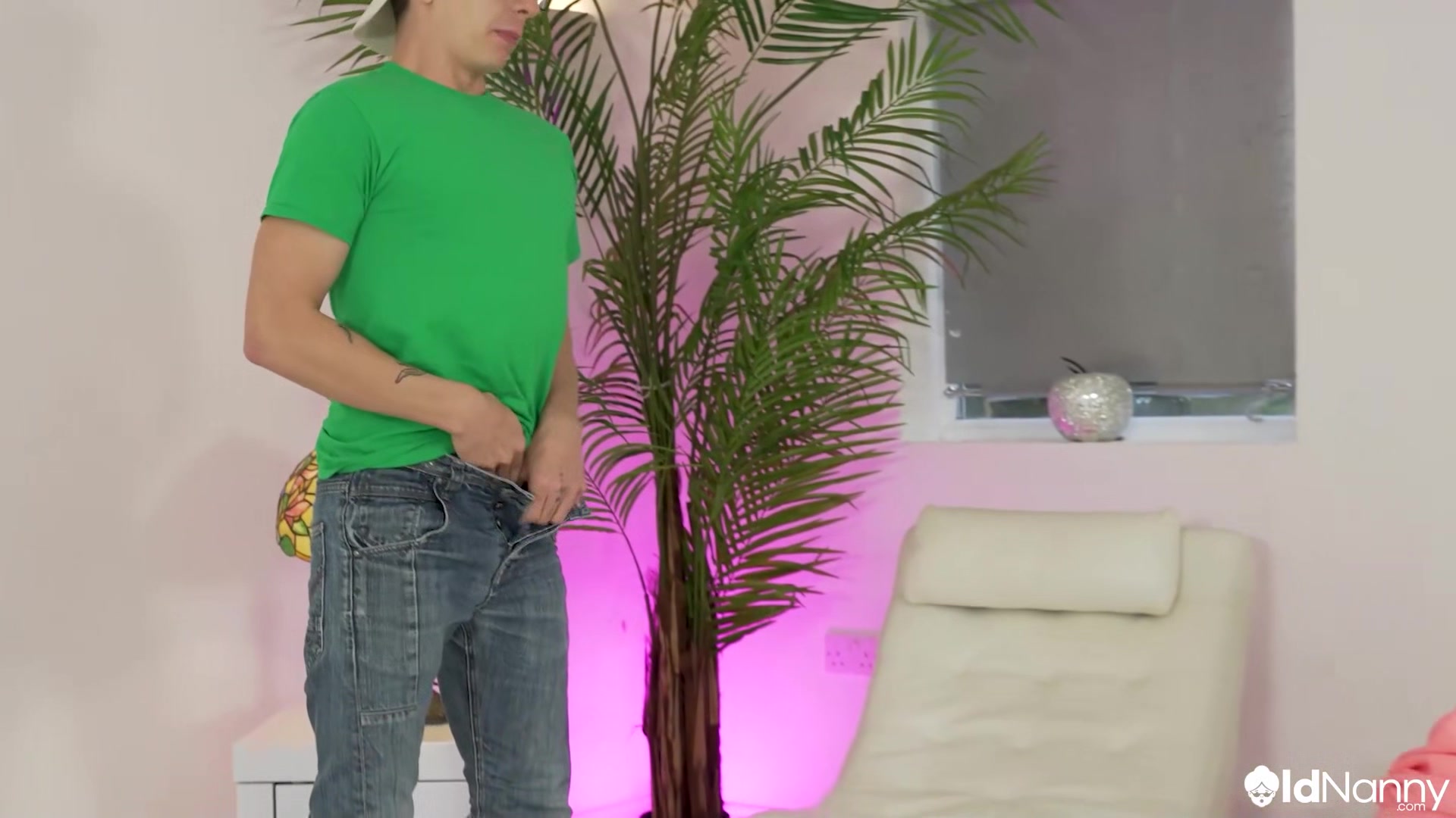 British MILF In Hardcore Cowgirl And Doggystyle - AGEDLOVE