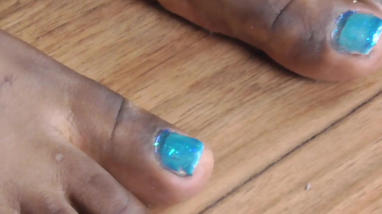 Ebony blue toenails painting by Foot Girls