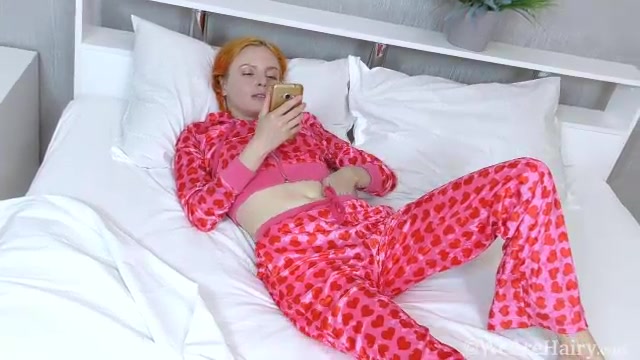 Eva Strawberry Masturbates In Bed With Her Toy