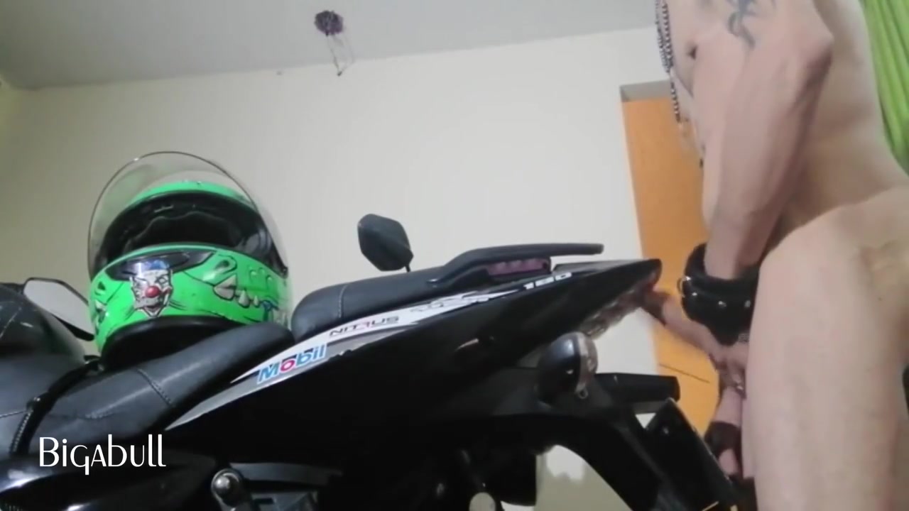 I Masturbate With My Motorcycle 6 Min