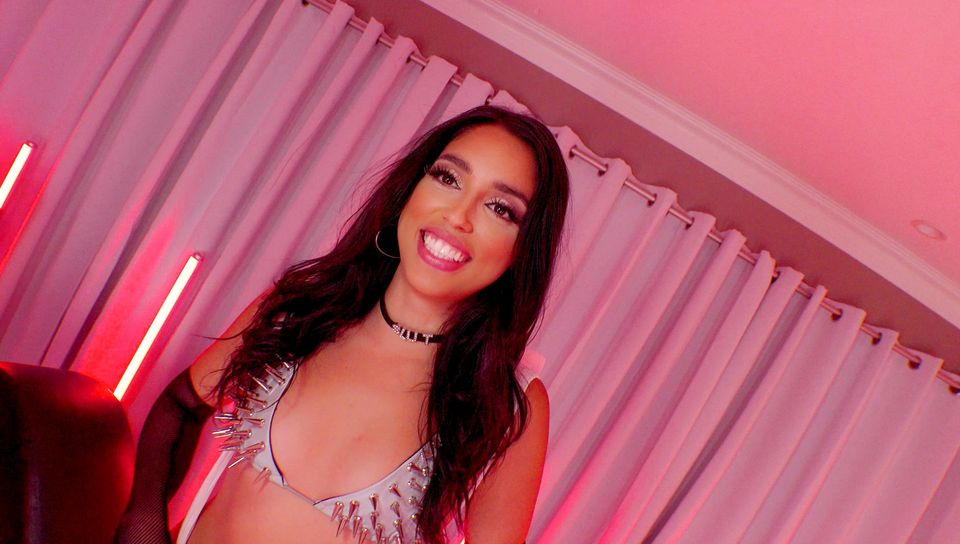 BTS-Vanessa Sky: Anal + Creampie Swallow!
