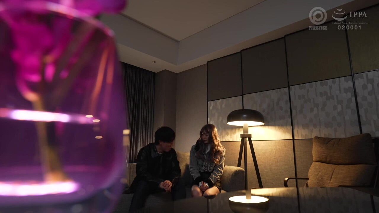 0008108_ギャル スレンダー ベロチュー騎乗位 ほか