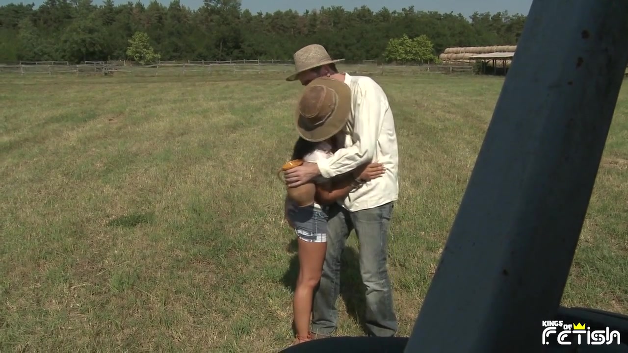Sexy Brunette Squirts And Gets Banged By A Worker Outdoor In The Field
