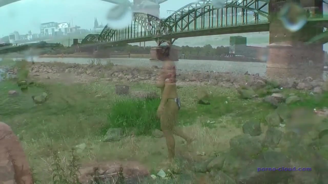 Outdoor fisting