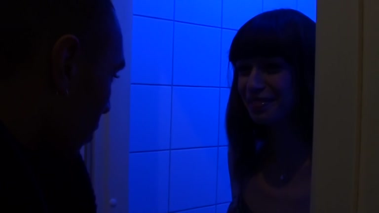 Public fuck with a stunning brunette