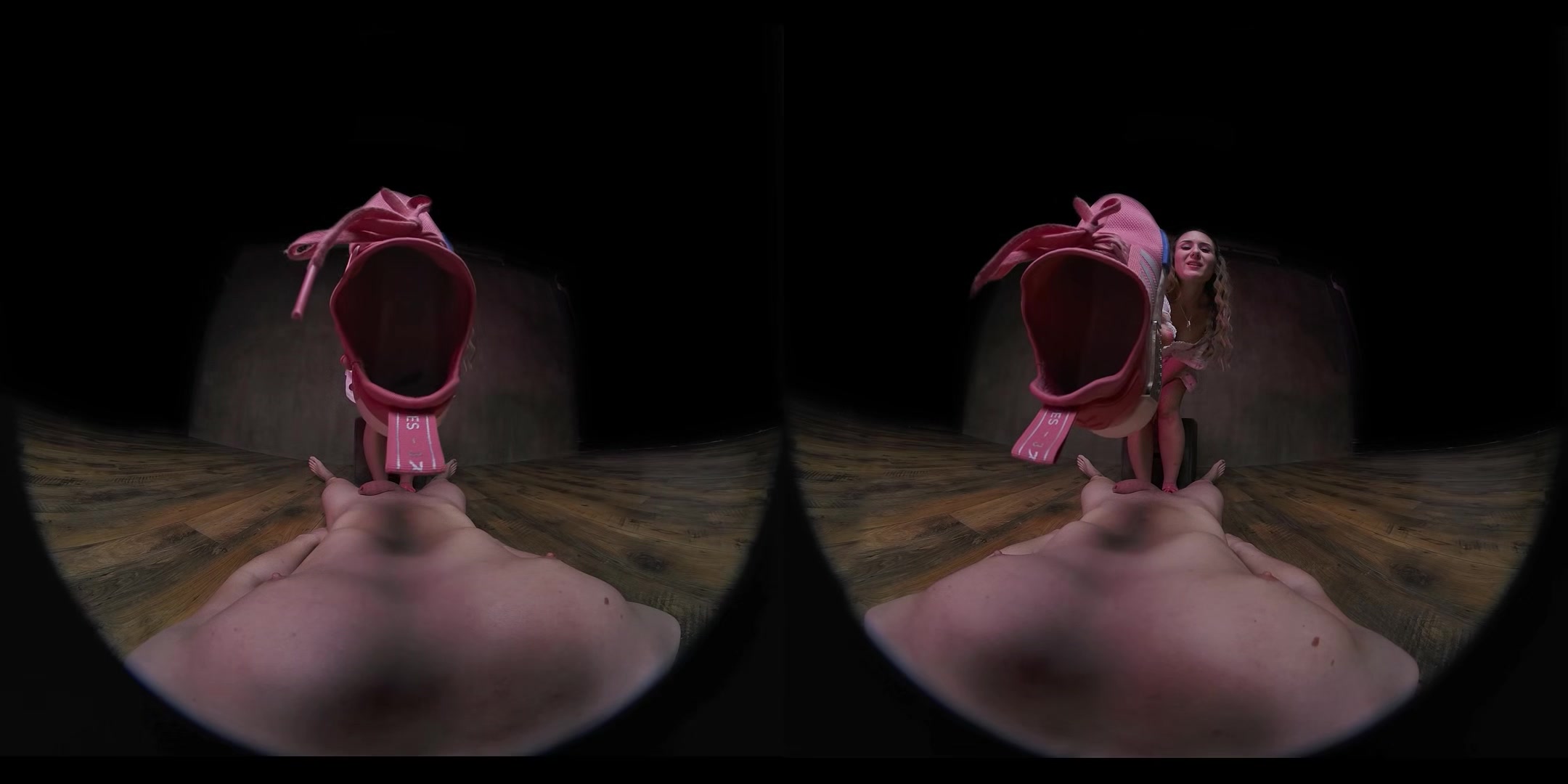 Foot Fetish With Cruel Reell - Mannysx