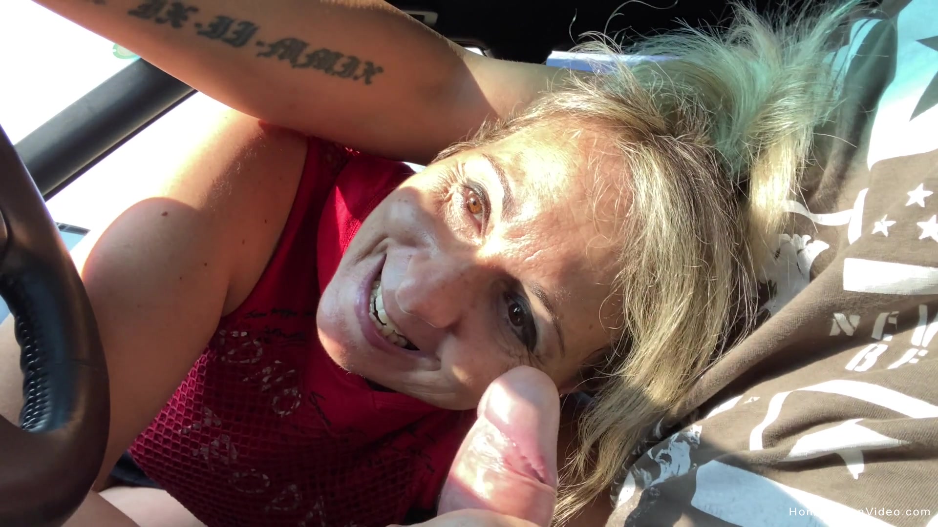 Amateurs Fucking In The Car - Luna Green & Markus Green