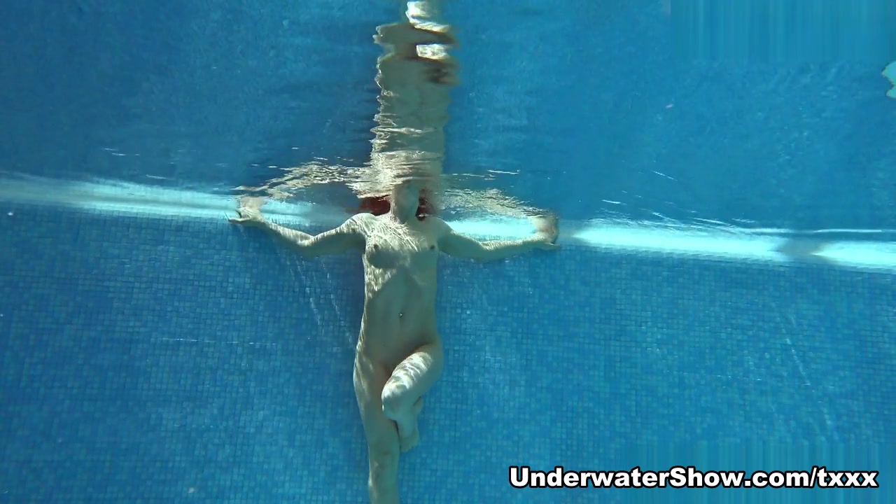 Nicole Pearl Video - UnderwaterShow