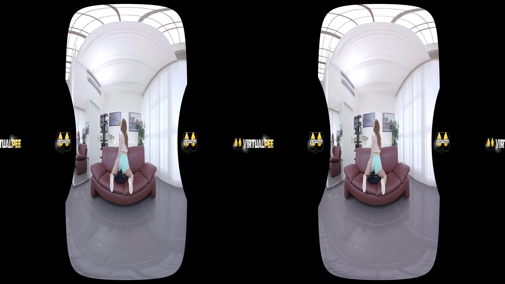 Antonia Sainz in Playful Pee - VirtualPee