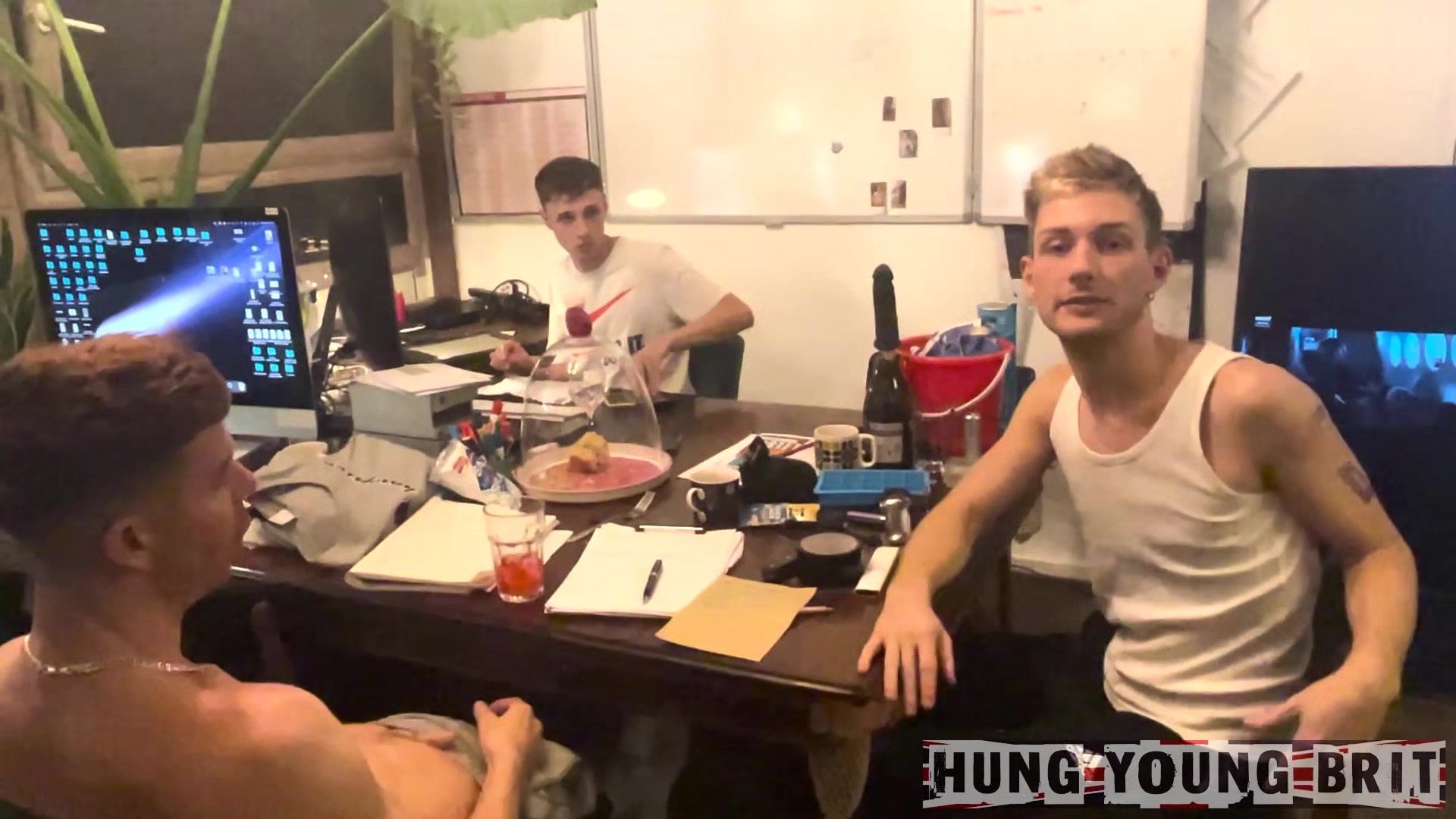 Bounded Up - HungYoungBrit