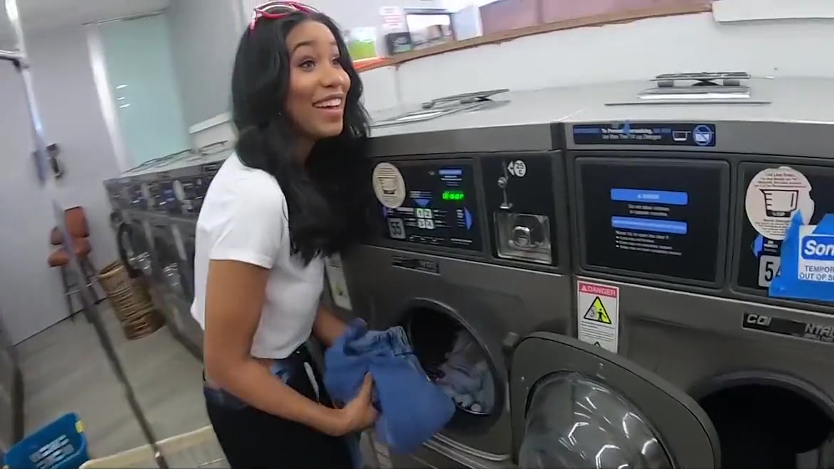 Free Premium Video Big Booty Ebony Flashes And Fucked In Public