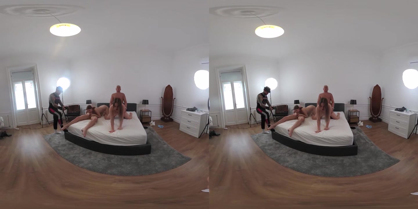 Kinky Party Girls Gush Squirt in Hardcore Orgy - PornoDanVR
