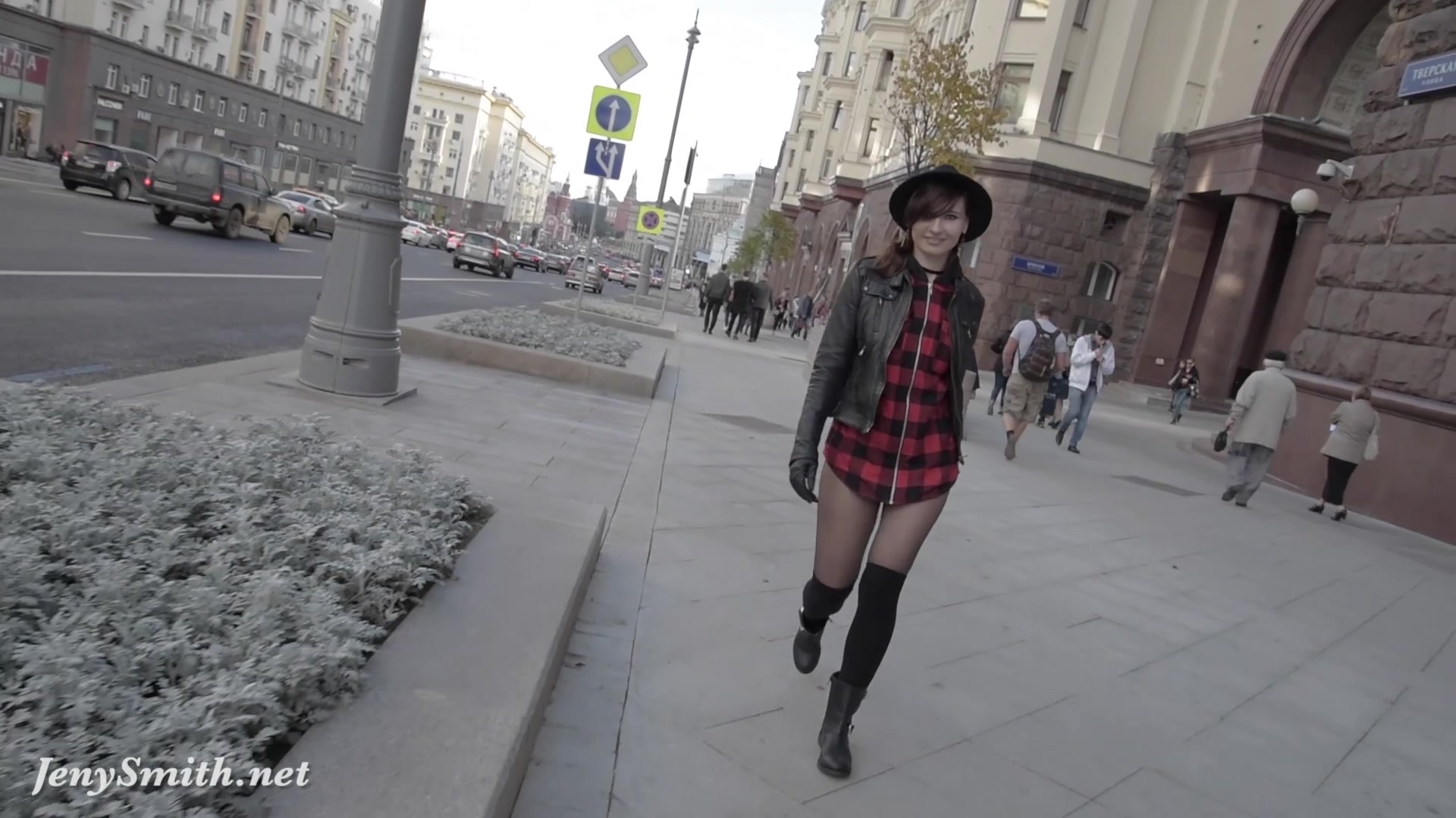 Jeny Smith pantyhose fire walking