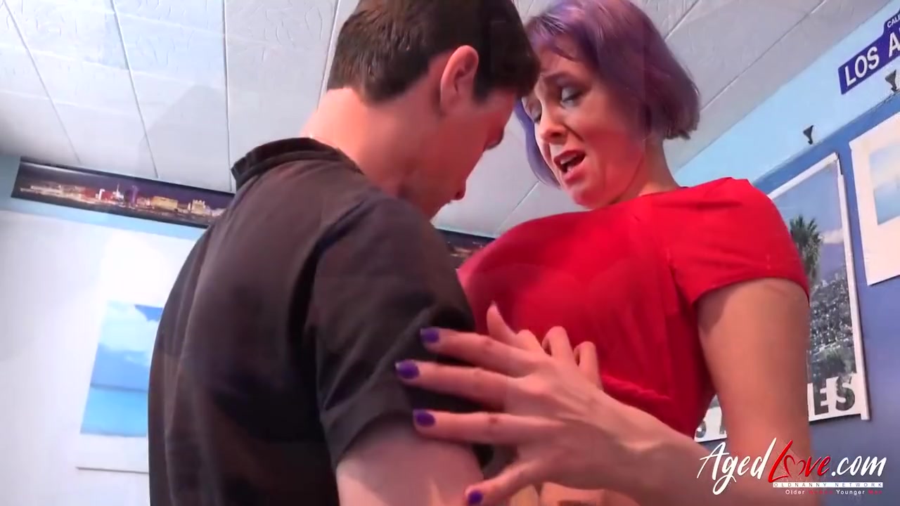 Mature Seduced Younster For Hardcore 4 Min