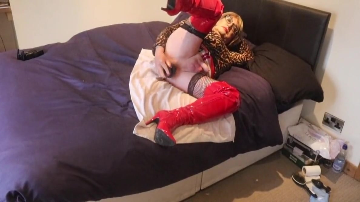 Butt Plug And Back Dildo Fun