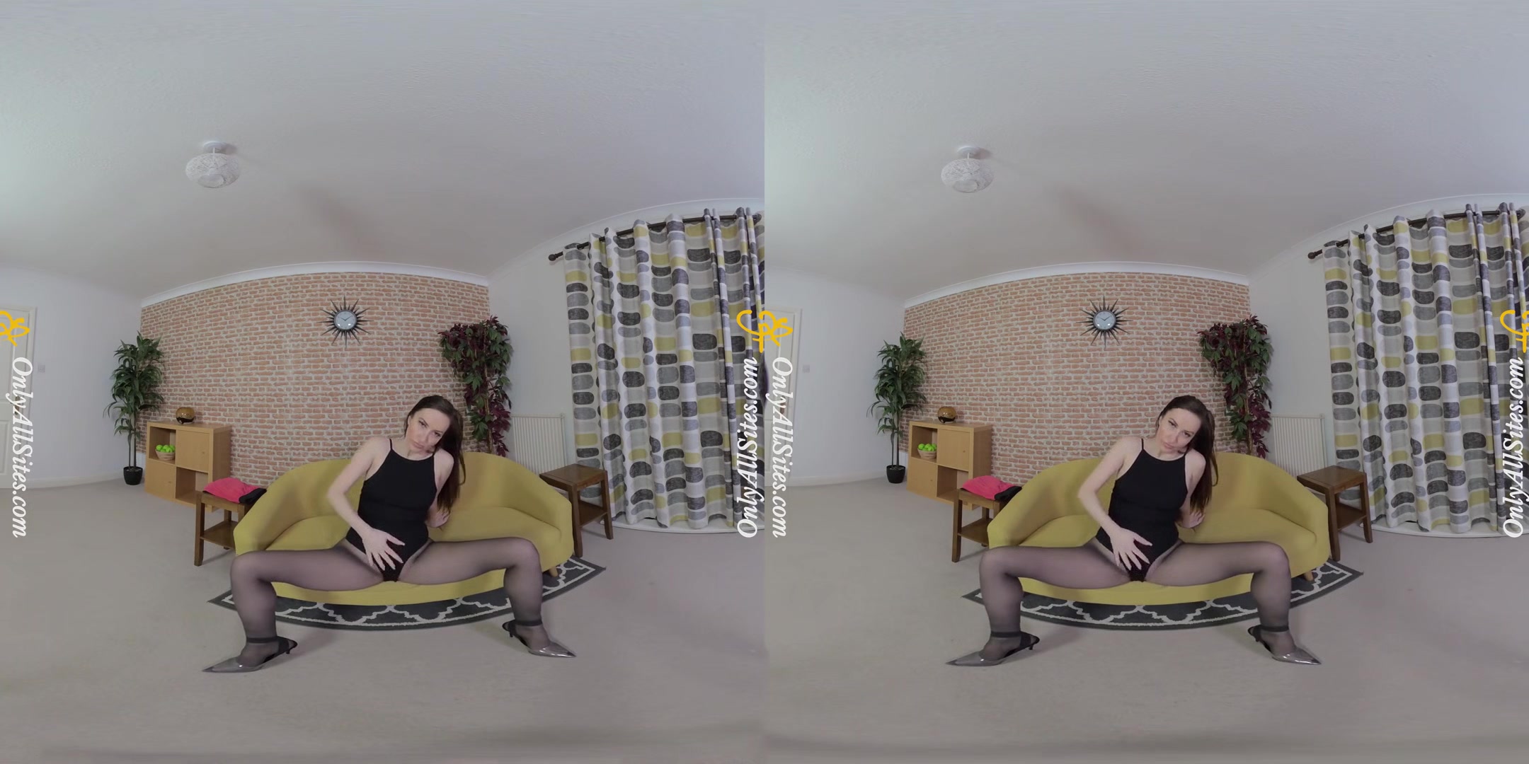 Sophia Smith - British Babe Sexy Striptease - Big Tits Stockings Tease Solo Model