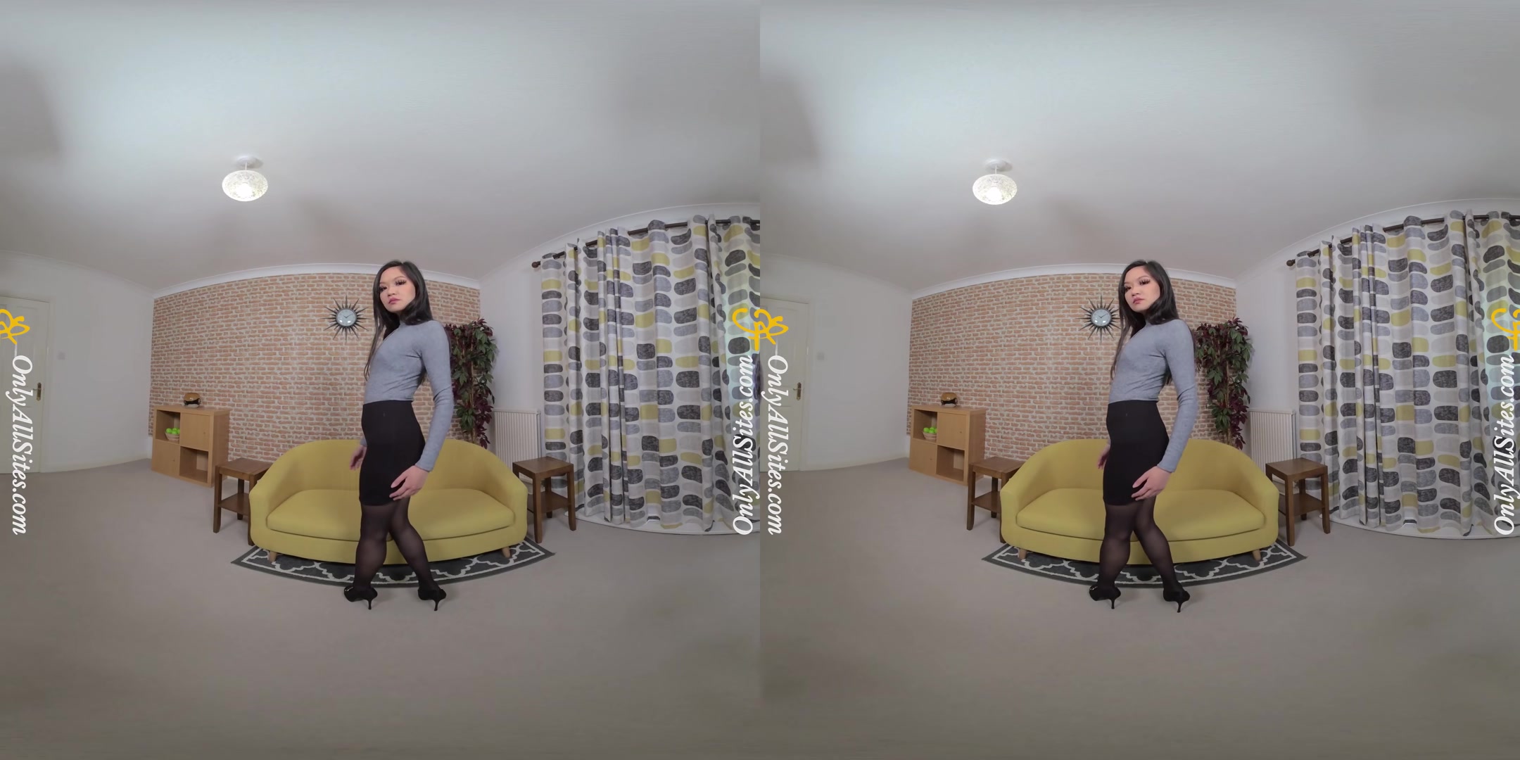 Louisa Lu - Sexy Pantyhose - OnlyTease
