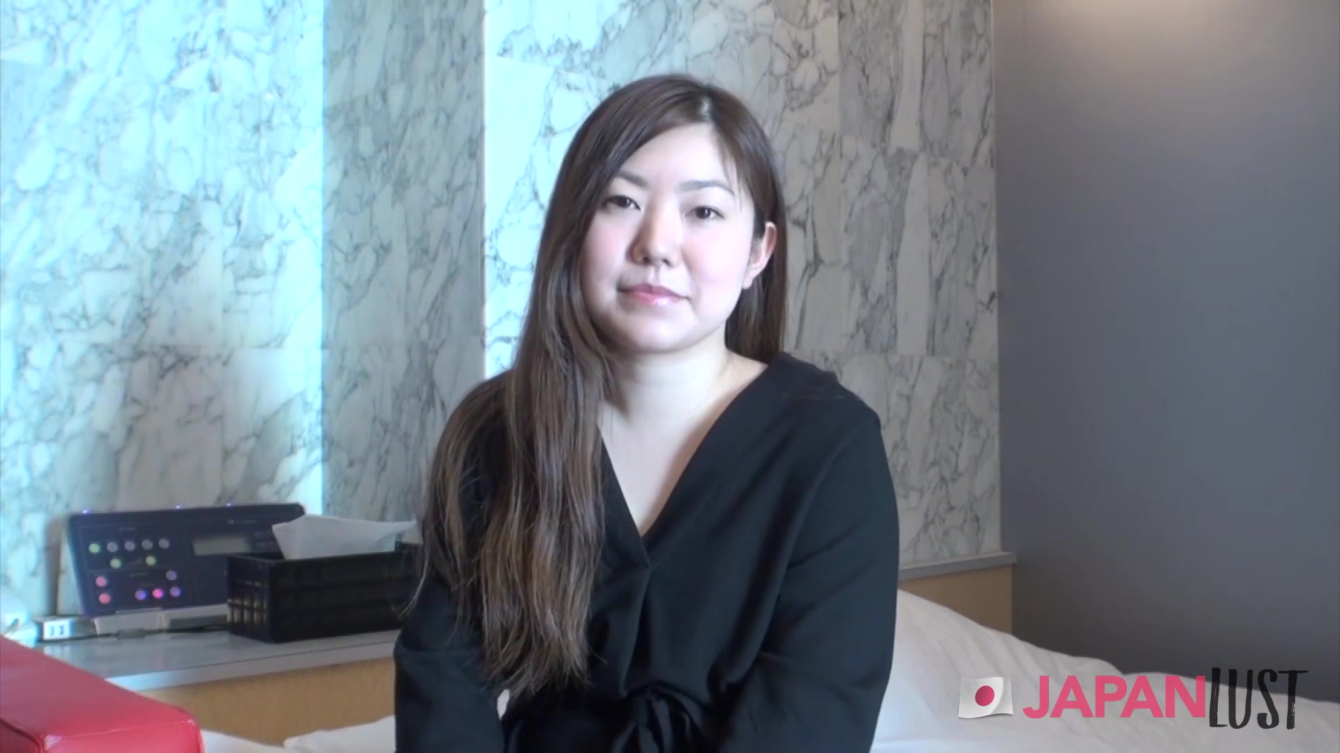 Freaky Japanese Wife Shows Us What Her Shaved Pussy Can Do
