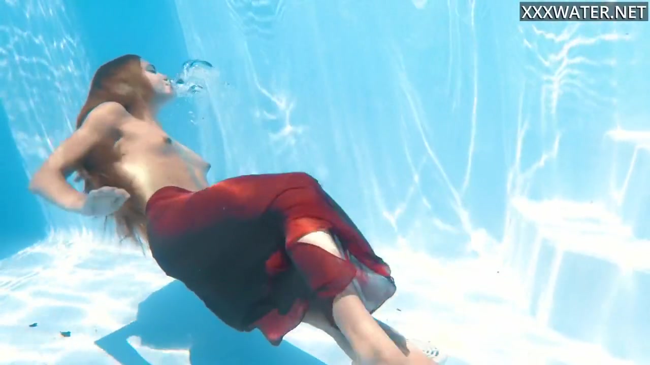 Petite teen 18+ Endures The Free Naked Swimming - Ivi Rein