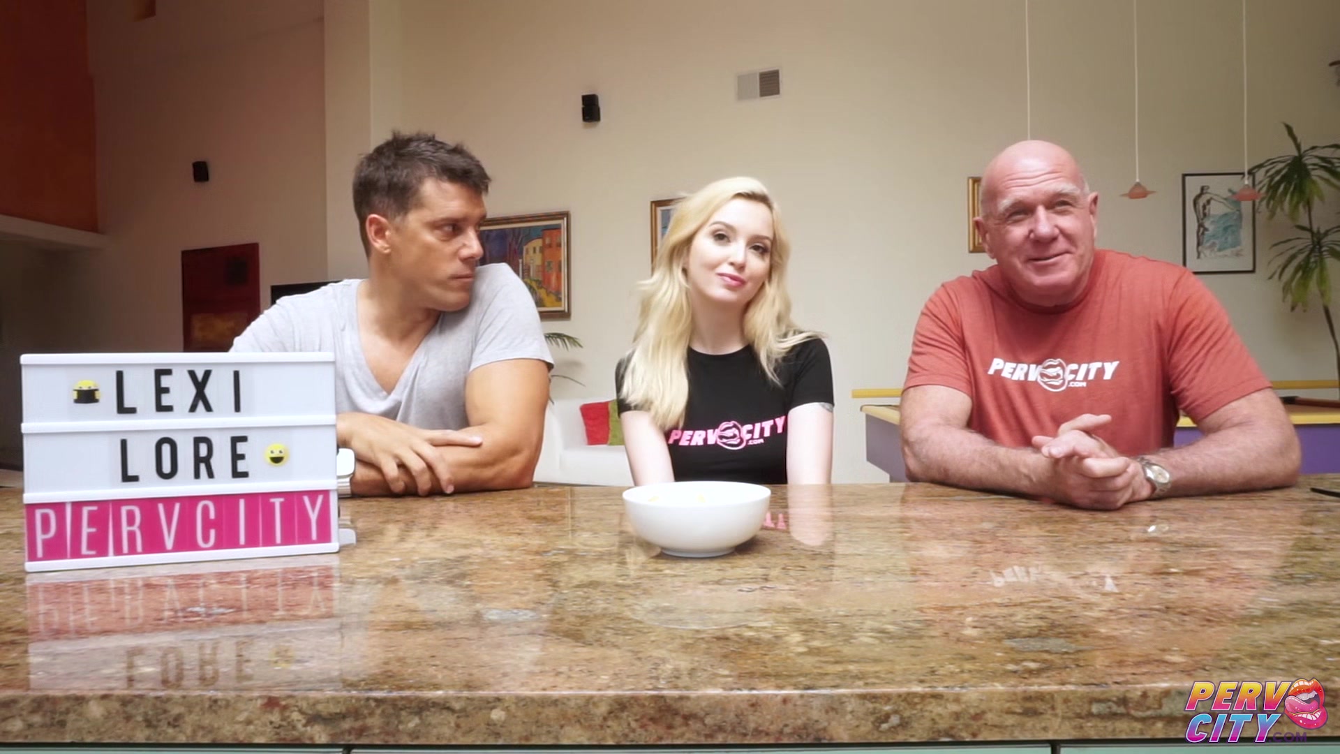 Lexi Lore Live
