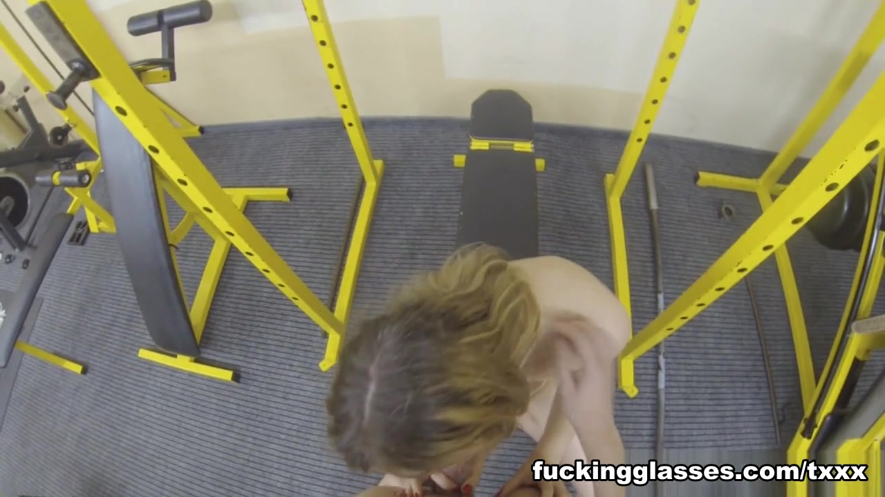 Anonymous & Teresa in Fucking Practice In A Gym - FuckingGlasses