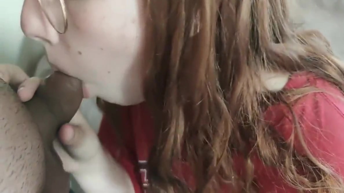 Shy Girlfriend Do A Blowjob Ends With Of Cum On Her Tits
