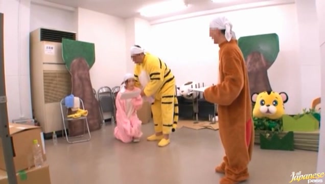Asian babe in a sexy costume