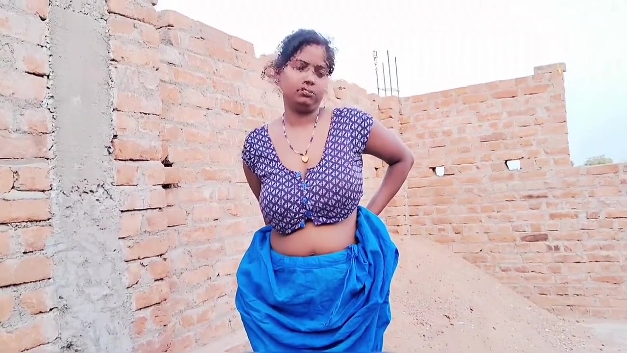 Desi Beautiful 19 Years Aunty Fingering Her Cremie Tight Pussy With Open Her Cloth