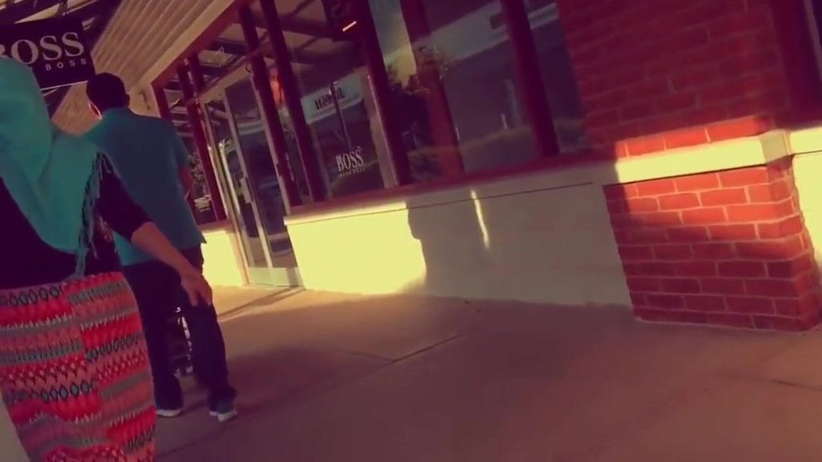 hijab wife big ass walking in street