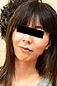 Watch Hitomi Okano videos