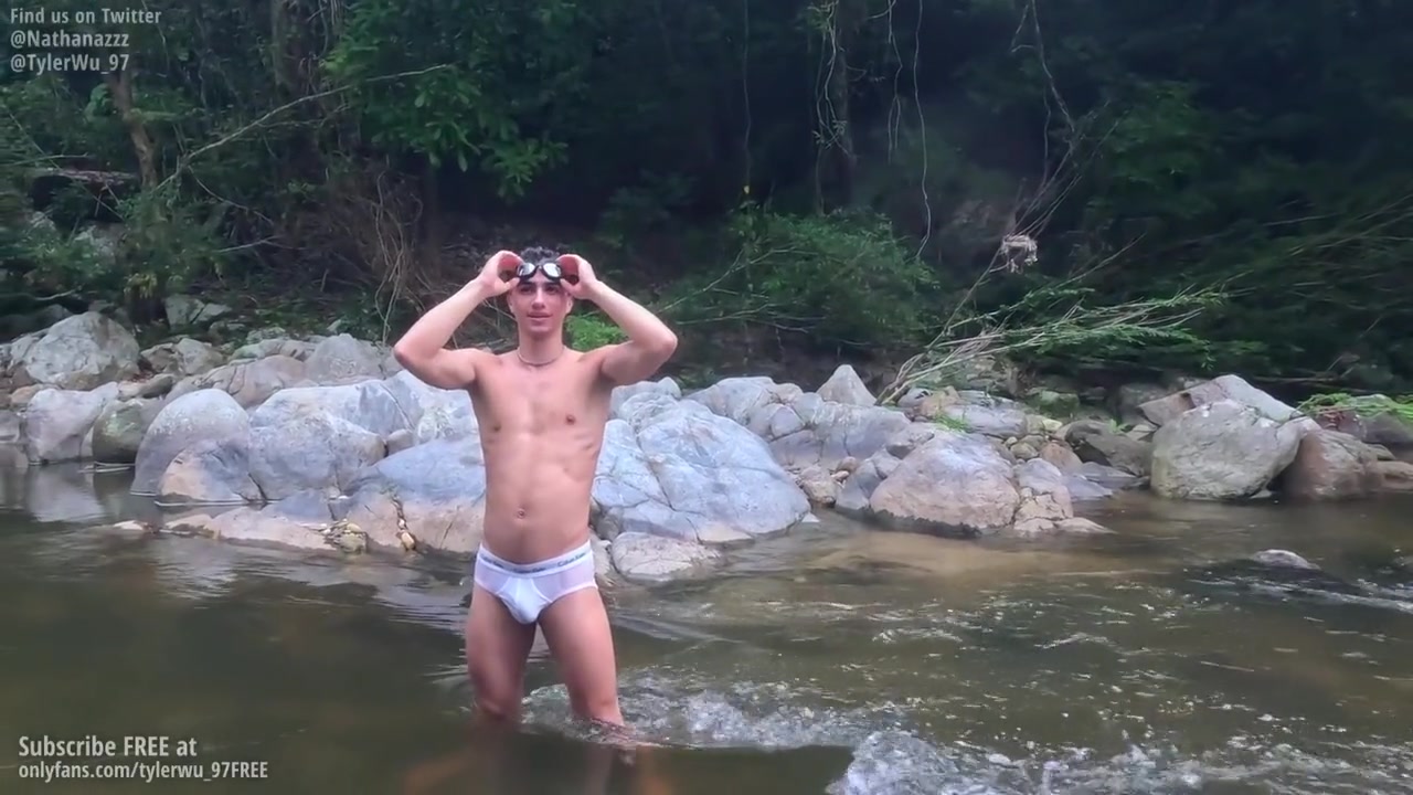 Public Outdoor Fuck, Lover Boy Latino Nathan Fucks Asian Boy