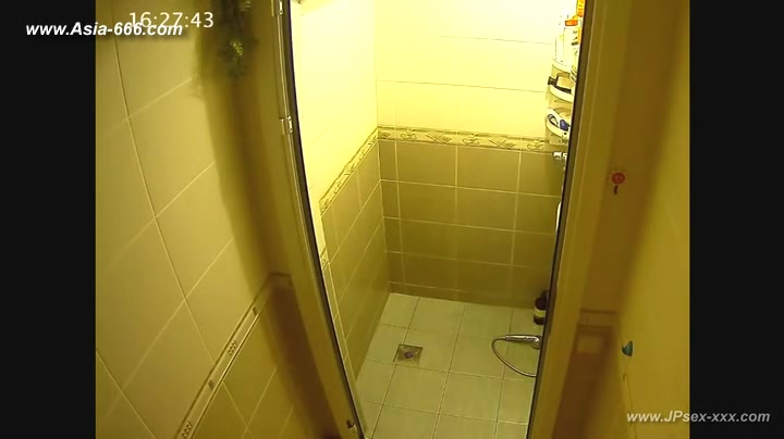 blonde girls shower.6_2