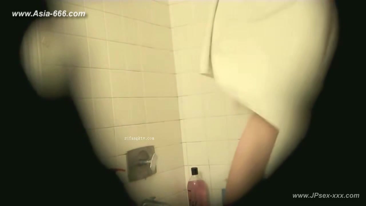 peeping chinese bath.57