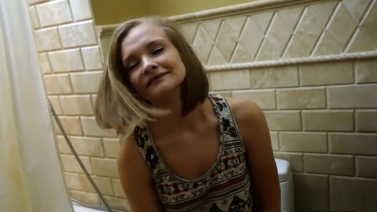 Young stepsister Paisley can only pay with sex