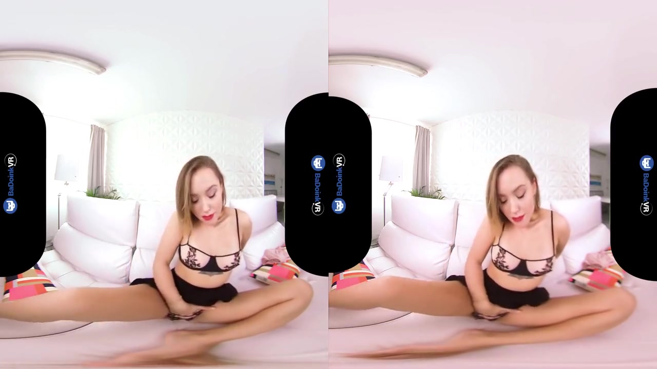 Vr Porn, Zoe Doll And Virtual Reality - Brunette Beauty Is Hungry For Your Hard Cock