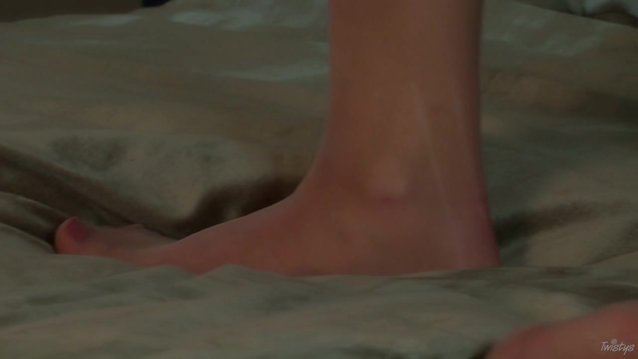 Keira Kelly in Kinky Keira - TwistysNetwork