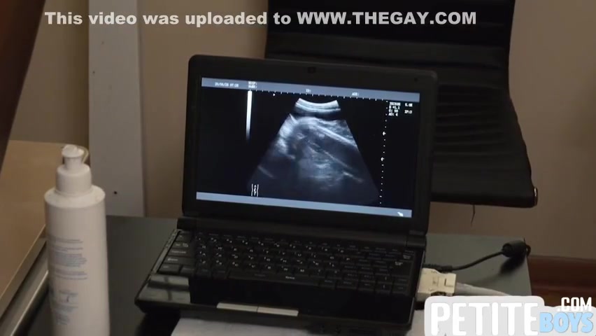 Gay Boy And Czech Hunter - Petite Barebacked During Ultrasound At Doctor