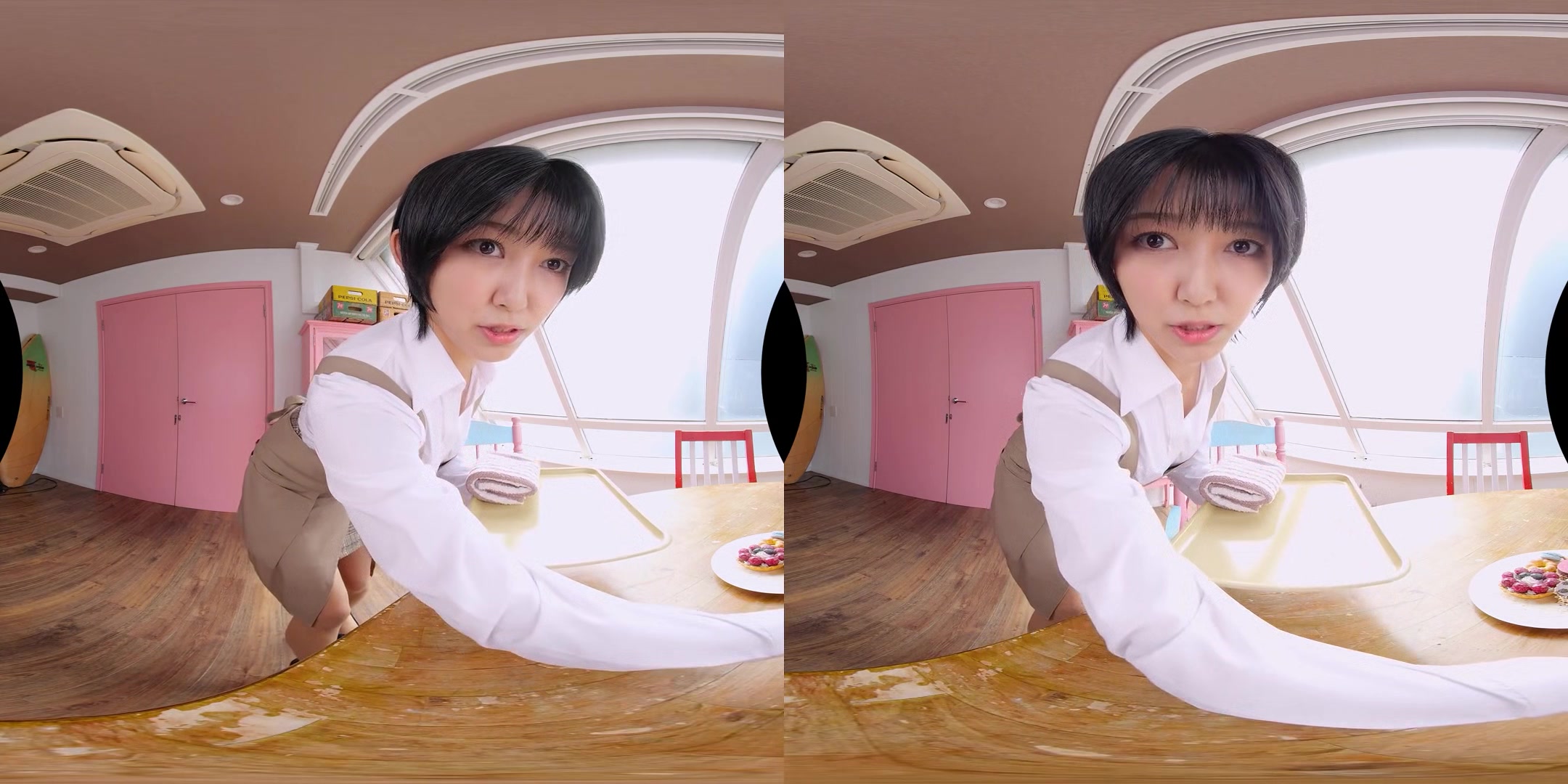 Ryoko Sakimura - Virtual Dive - The Customer Is God