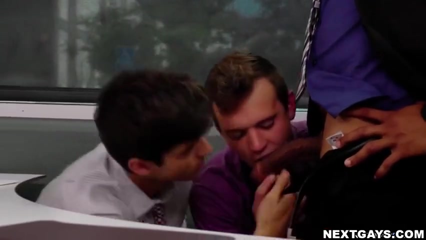 Elliot Finn - And Scott Are Having A Secret Office Affair