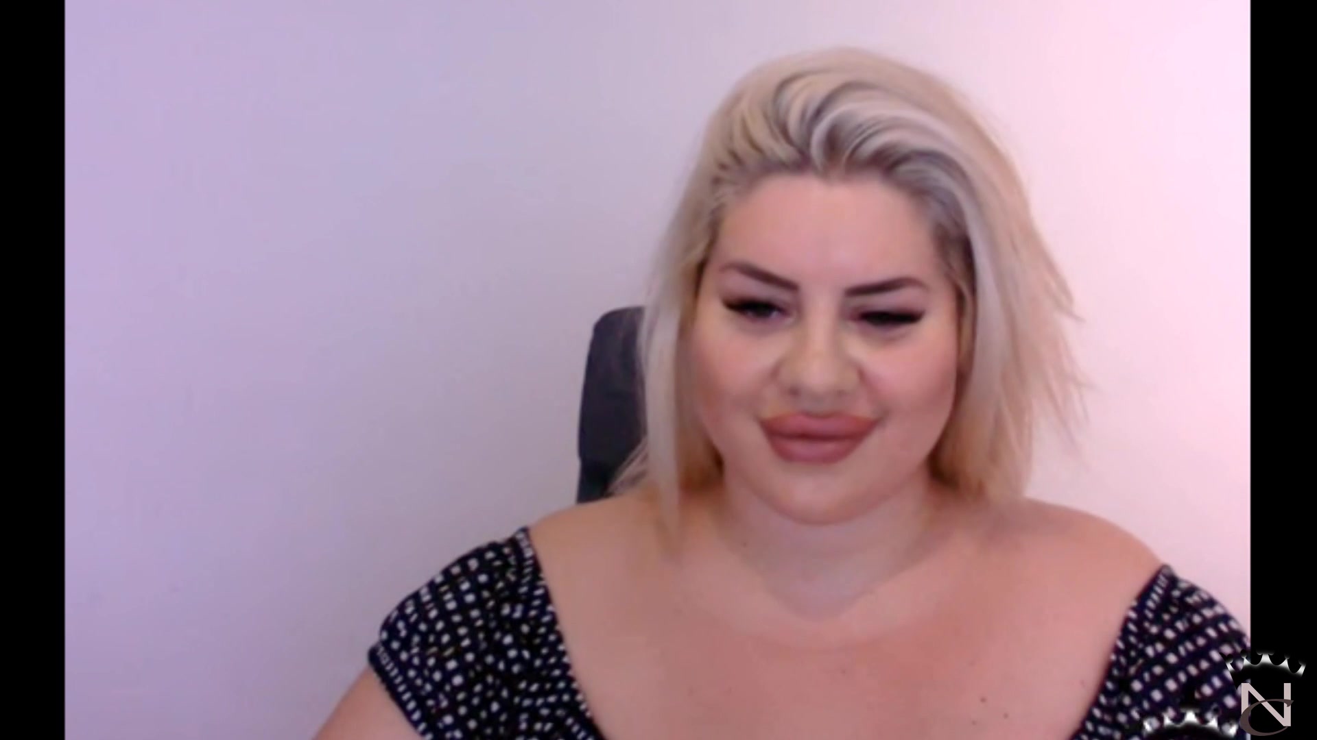 Summary First Live Show - Sex Movies Featuring Natasha Crown