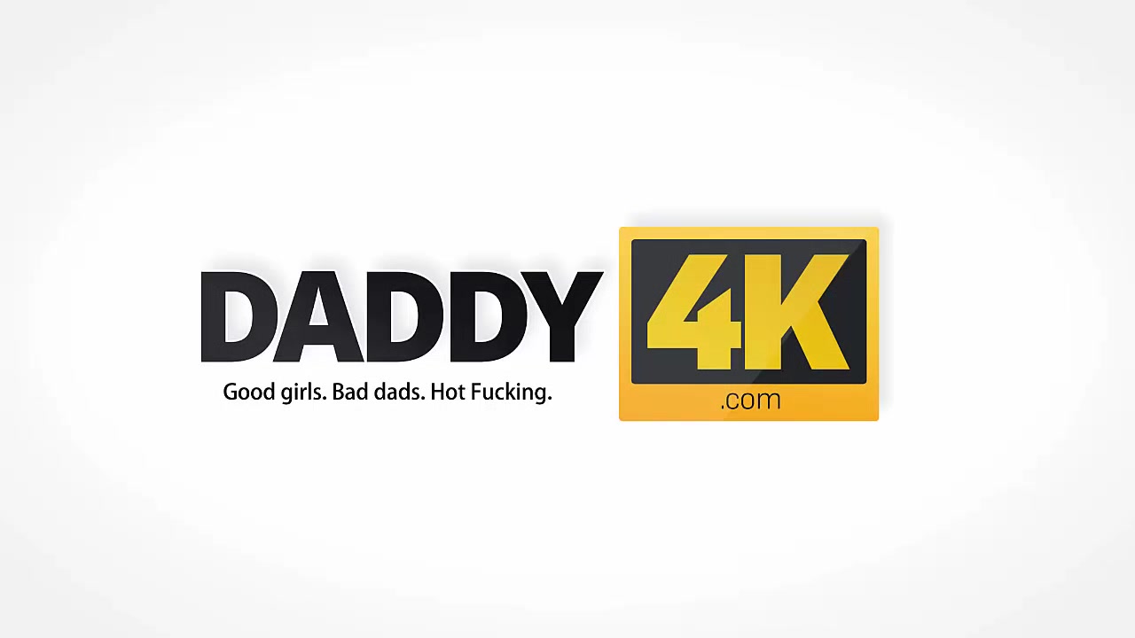 DADDY4K. La troia Anna Rose vuole davvero provare il cazzo duro