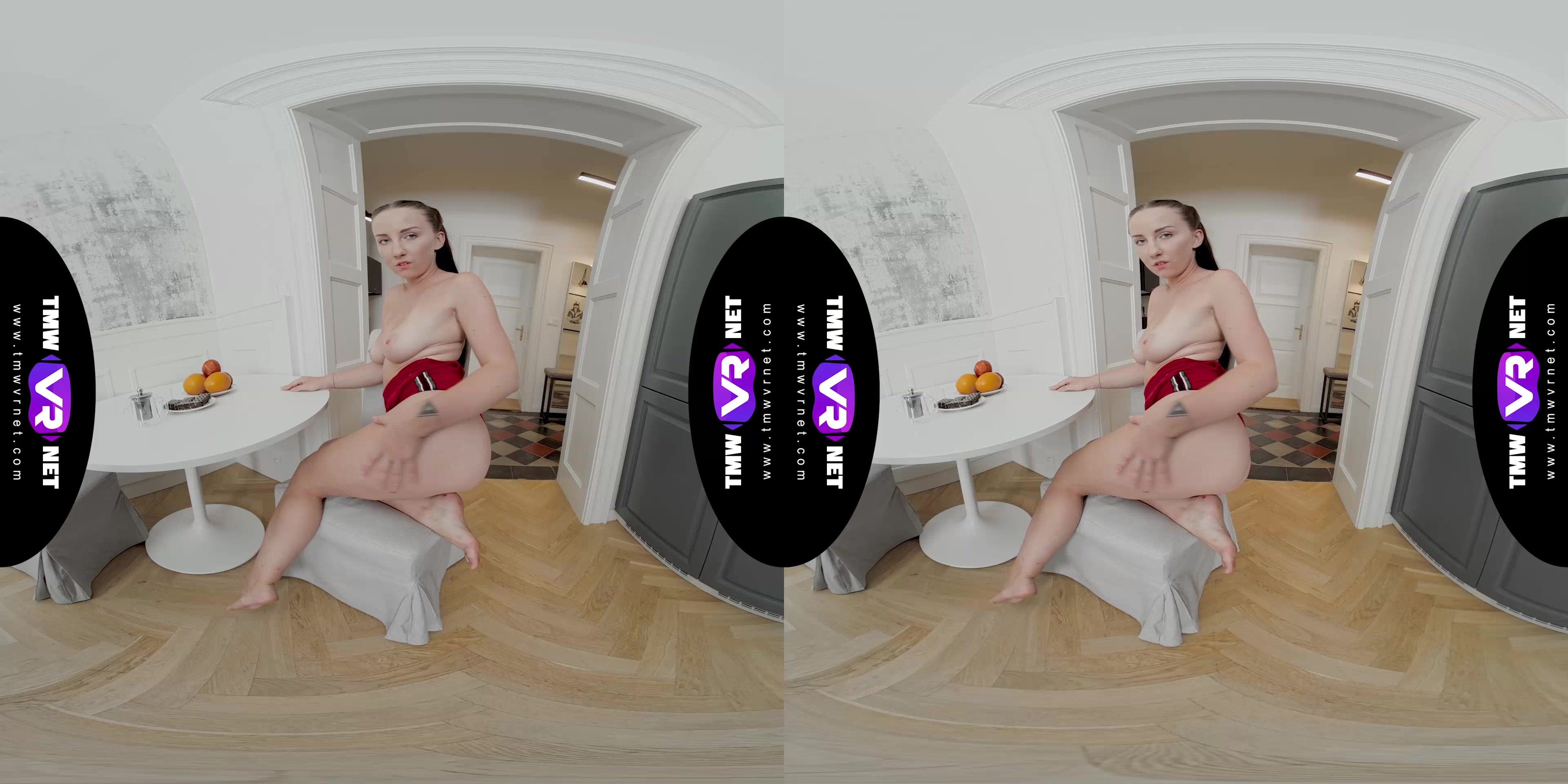 Brunette orgasms after a dance - TmwVRnet