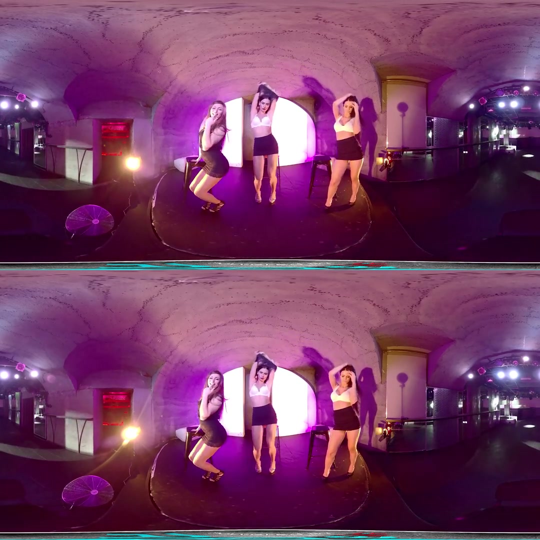 Kinga & Nicole & Sofia Striponstage - ReeVR