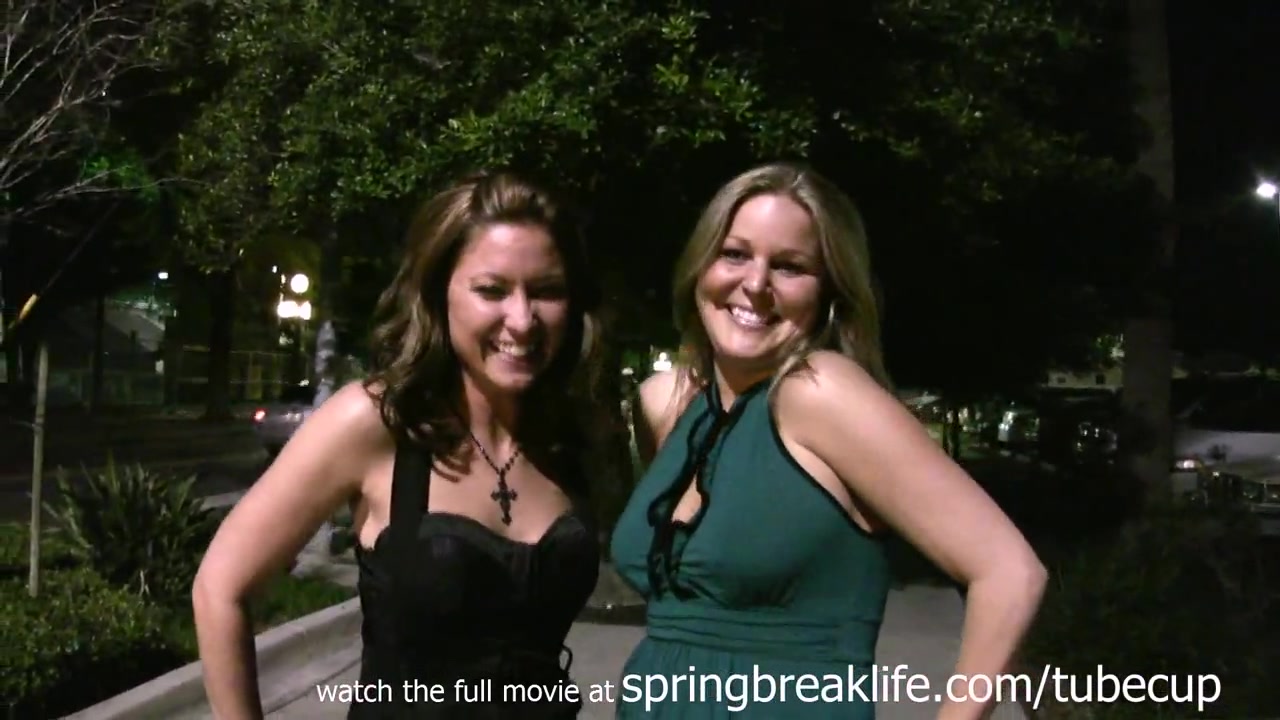 SpringBreakLife Video: Hot Coeds On A Trolley